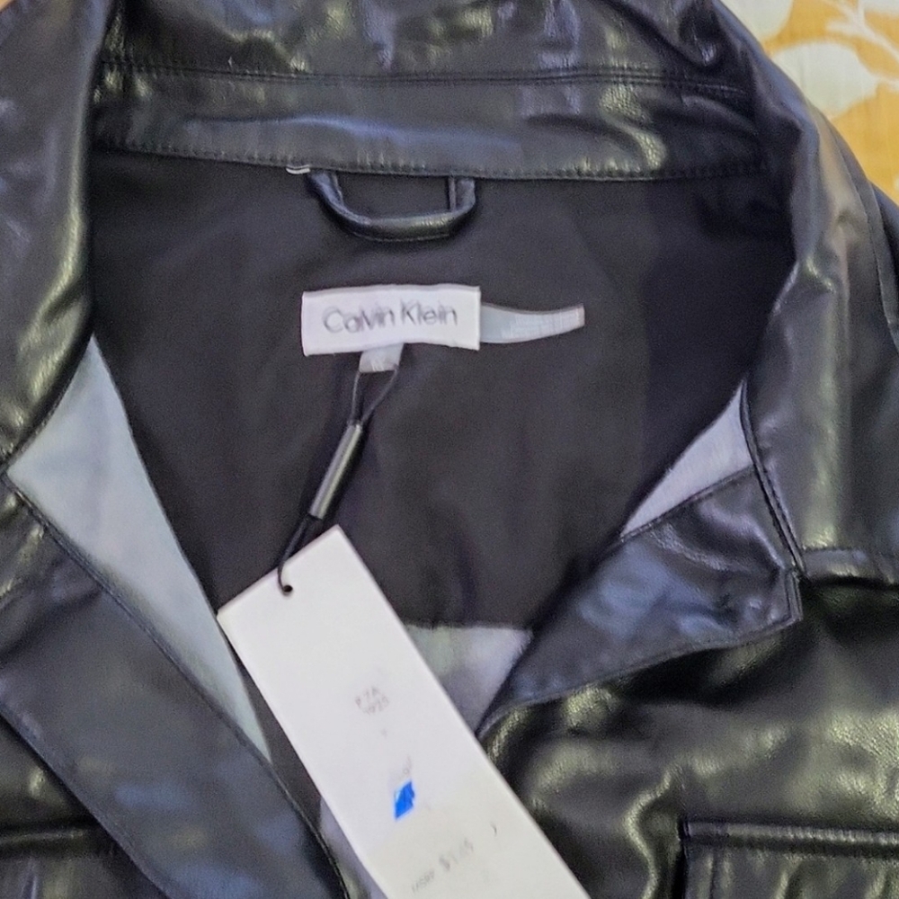 Faux leather button up dress - Picture 2 of 7